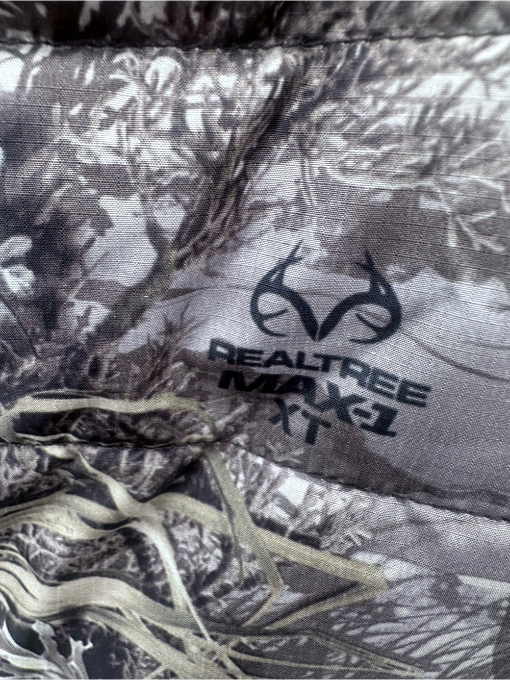 3M Thinsulate Women's Realtree Camo Jacket with Pink Logo - Picture 8 of 11
